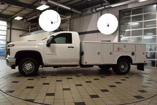 Summit White 2025 Chevrolet Silverado 3500 WT