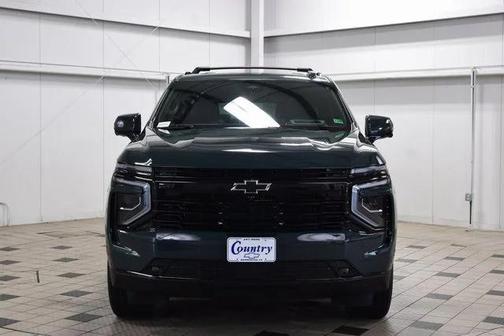 2025 Chevrolet Suburban RST