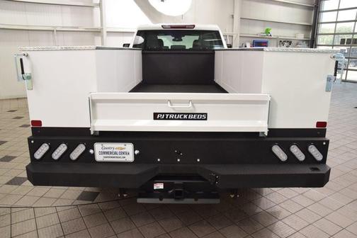 Summit White 2026 Chevrolet Silverado 3500 WT