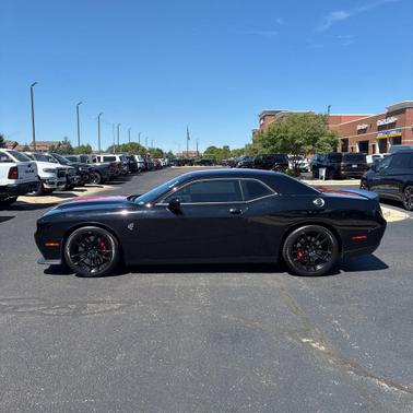 Pitch Black Clearcoat 2023 Dodge Challenger SRT Hellcat