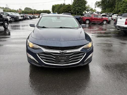 2021 Chevrolet Malibu FWD LT