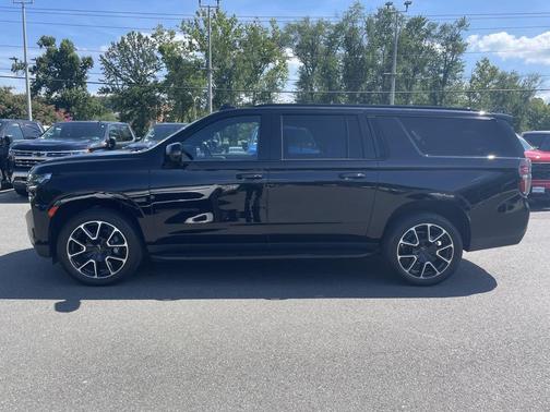 2024 Chevrolet Suburban RST