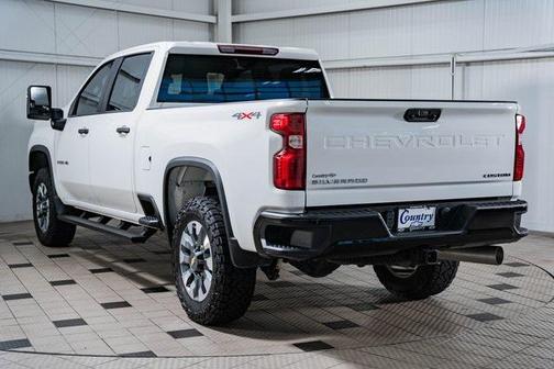 2023 Chevrolet Silverado 2500 Custom