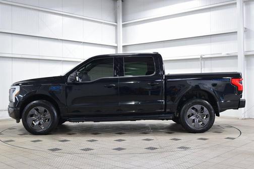 2024 Ford F-150 Lightning LARIAT