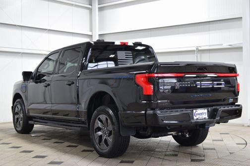 2024 Ford F-150 Lightning LARIAT