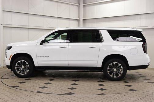 2025 Chevrolet Suburban LT