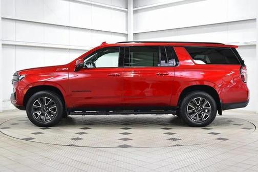 2022 Chevrolet Suburban 4WD Z71