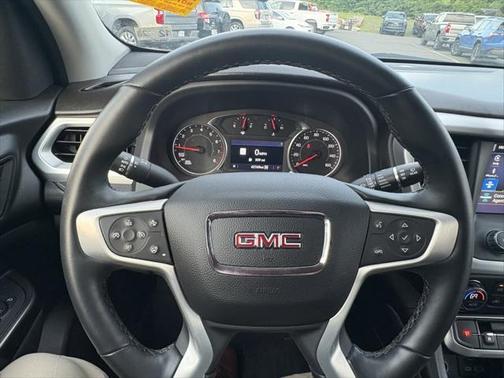 2023 GMC Acadia AWD SLT