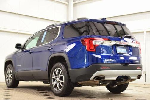 2023 GMC Acadia AWD SLT