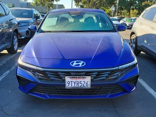 2025 Hyundai ELANTRA SEL Convenience