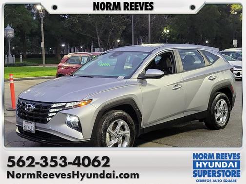 2023 Hyundai TUCSON SE