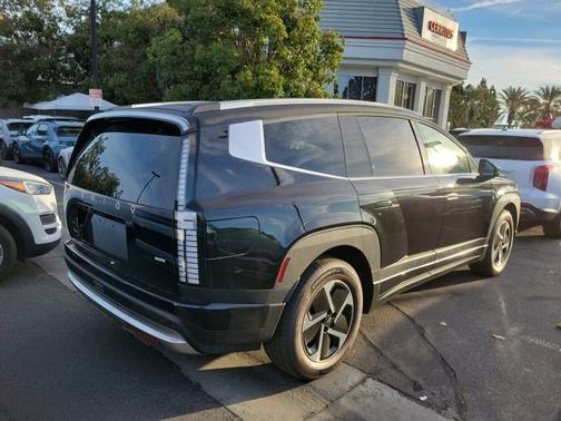 2026 Hyundai IONIQ 9 SE