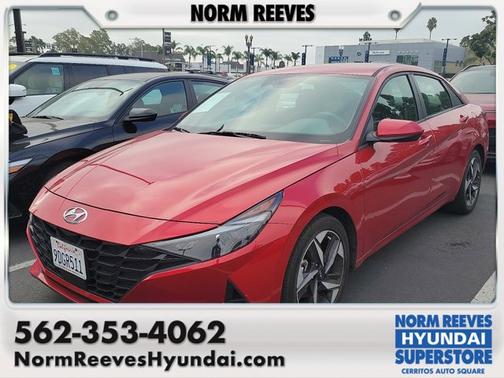 2023 Hyundai ELANTRA SEL