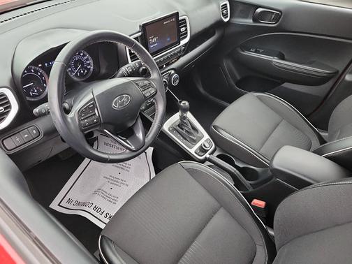 2022 Hyundai VENUE Limited