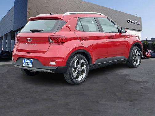 2022 Hyundai VENUE Limited