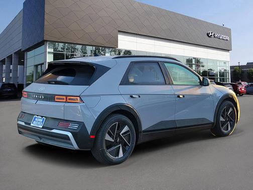 2025 Hyundai IONIQ 5 SEL
