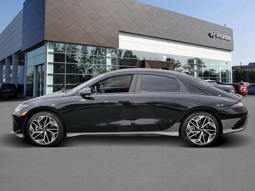 2024 Hyundai IONIQ 6 SEL