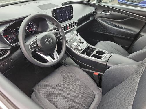 2022 Hyundai SANTA FE SE
