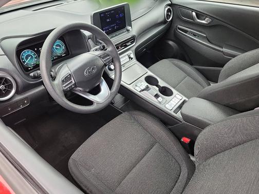2022 Hyundai KONA EV SEL