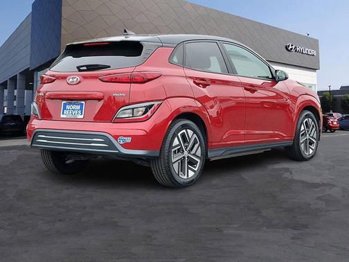 2022 Hyundai KONA EV SEL