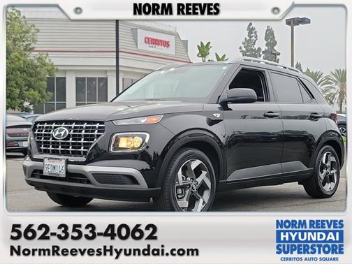 2023 Hyundai VENUE SEL