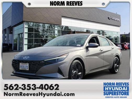 2023 Hyundai ELANTRA SEL