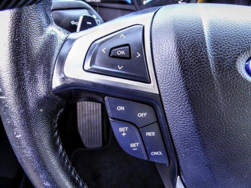 Photo 5 of 19 of 2017 Ford Fusion Titanium