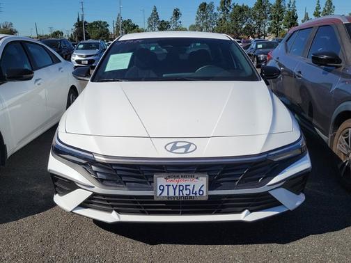 2025 Hyundai ELANTRA SEL Sport