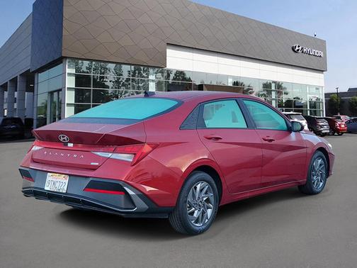 2025 Hyundai ELANTRA HEV Blue