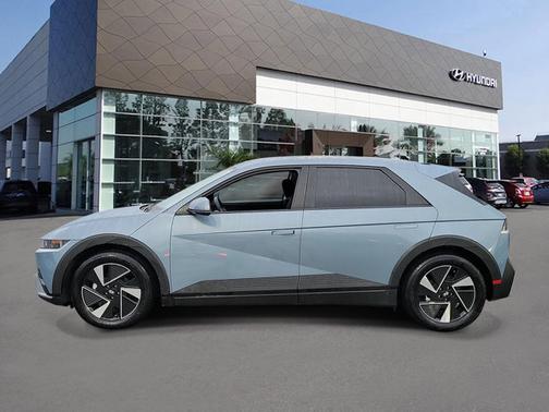 2025 Hyundai IONIQ 5 SE