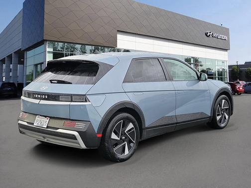 2025 Hyundai IONIQ 5 SE