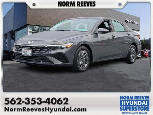 2024 Hyundai ELANTRA SEL