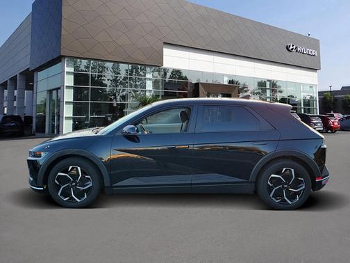 2024 Hyundai IONIQ 5 SE