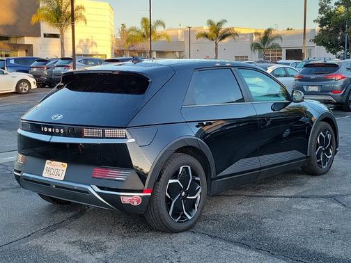 2024 Hyundai IONIQ 5 SE