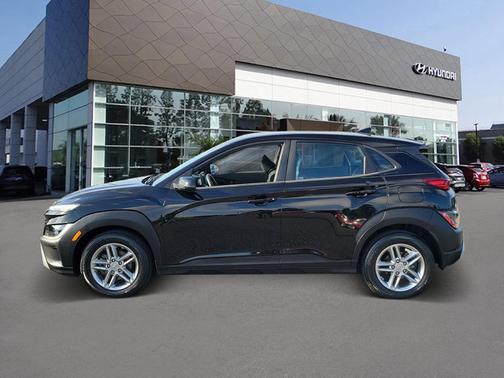 2022 Hyundai KONA SE