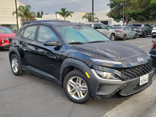 2022 Hyundai KONA SE