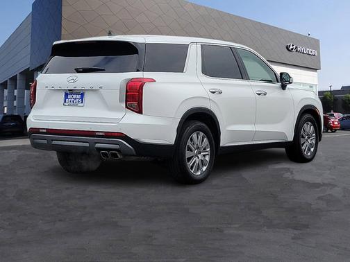 2025 Hyundai PALISADE SE