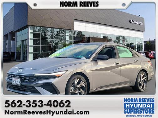 2025 Hyundai ELANTRA HEV SEL Sport