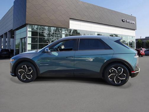 Green 2024 Hyundai IONIQ 5 SEL