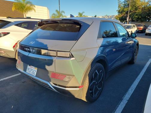 2024 Hyundai IONIQ 5 SEL