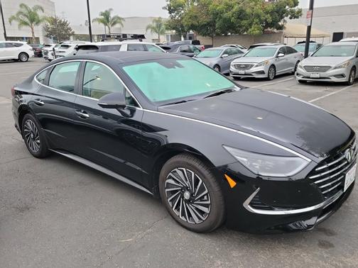 2023 Hyundai SONATA Hybrid Limited