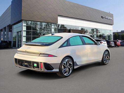 2025 Hyundai IONIQ 6 SEL