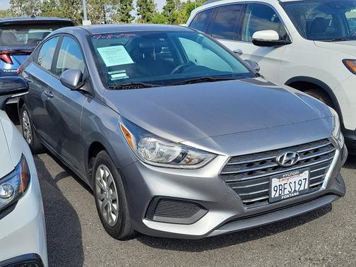 2022 Hyundai Accent SE