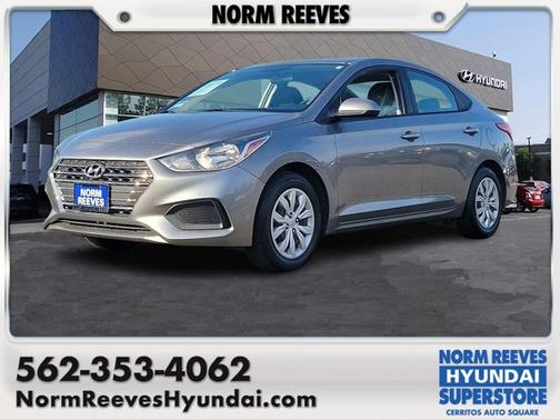 2022 Hyundai Accent SE