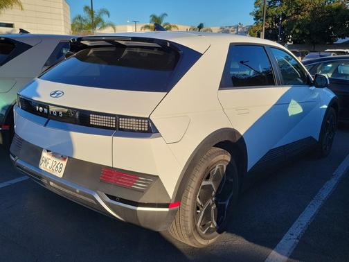 2024 Hyundai IONIQ 5 SEL