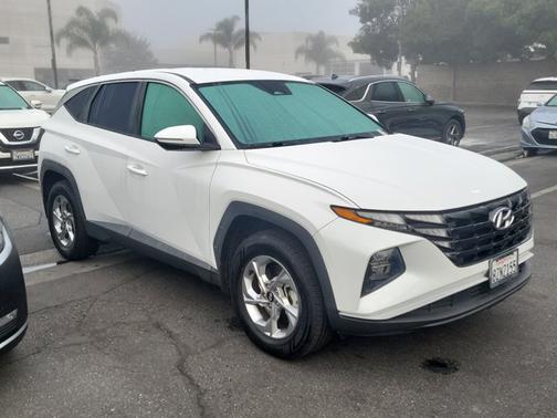 2022 Hyundai TUCSON SE