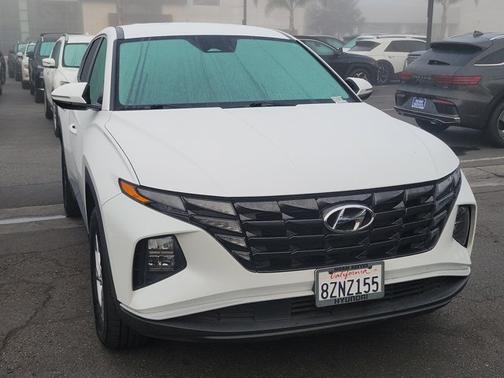 2022 Hyundai TUCSON SE