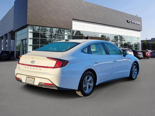 2023 Hyundai SONATA SE