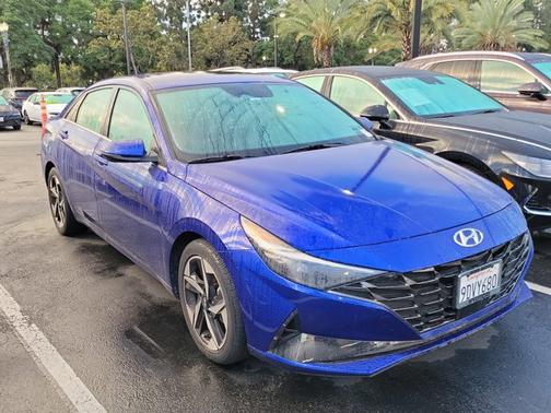 2023 Hyundai ELANTRA Limited