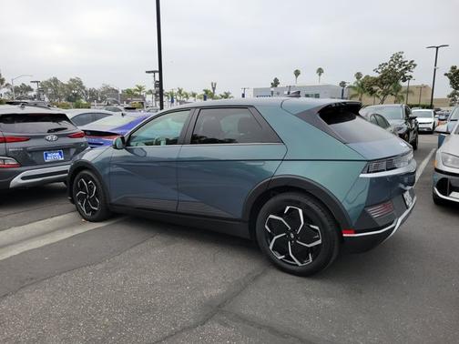 Green 2024 Hyundai IONIQ 5 SEL